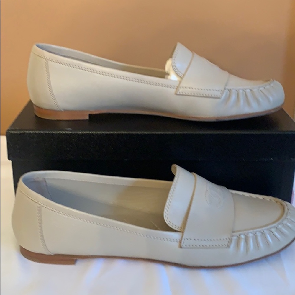 CHANEL SHOES - Picture 6 of 8
